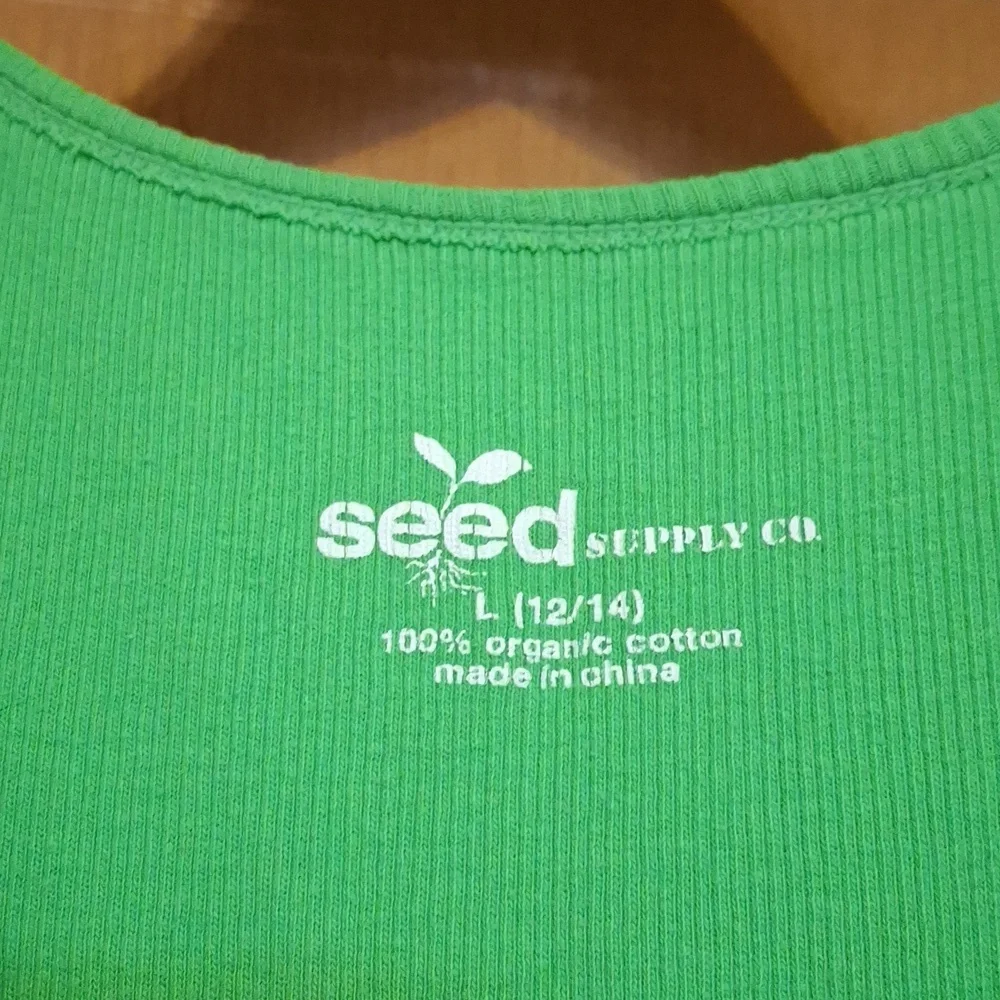 🥳 GIFTED! Vibrant Green Tank Top - Picture 3 of 3